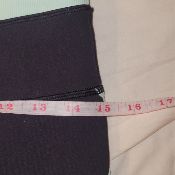 Lululemon leggings - Picture 4 of 4